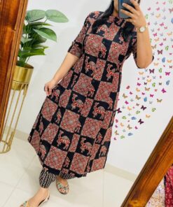 Alternative view of A stylish A-line kurti co-ord set