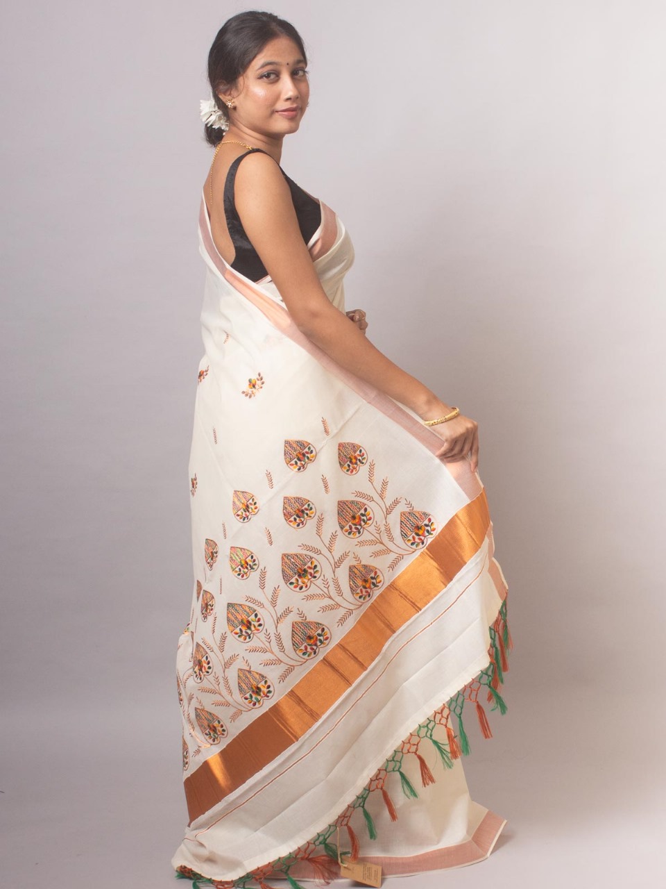 Special Kasavu Saree - Image 2