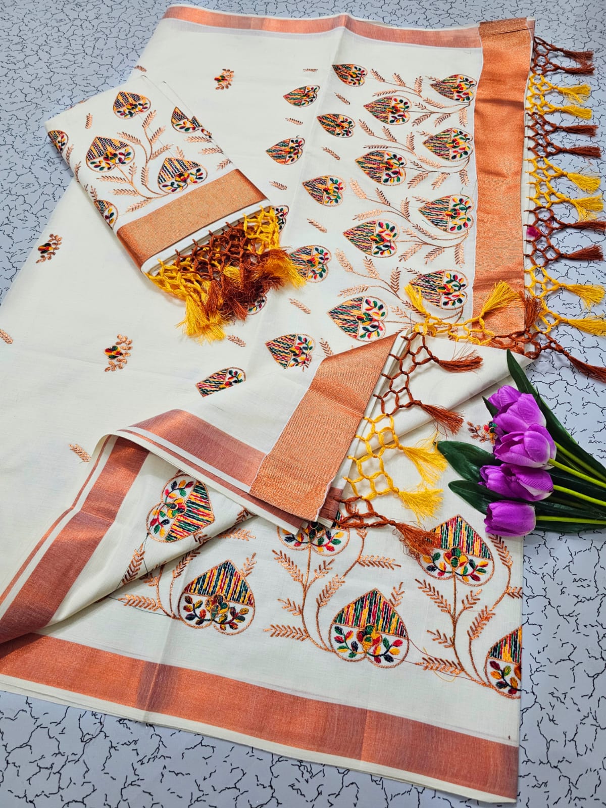 Special Kasavu Saree - Image 4
