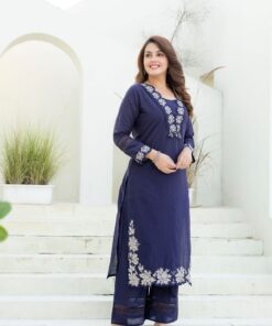Alternative view of Elegant Straight Kurta Set